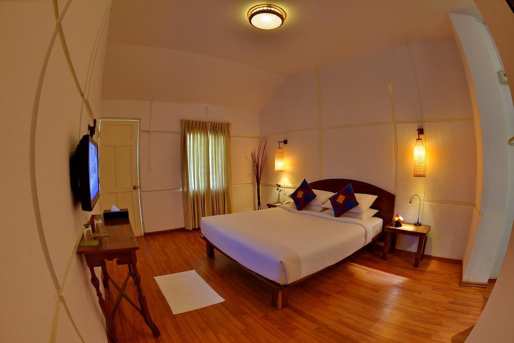 Oasis Hotel Nyaung-U Szoba fotó
