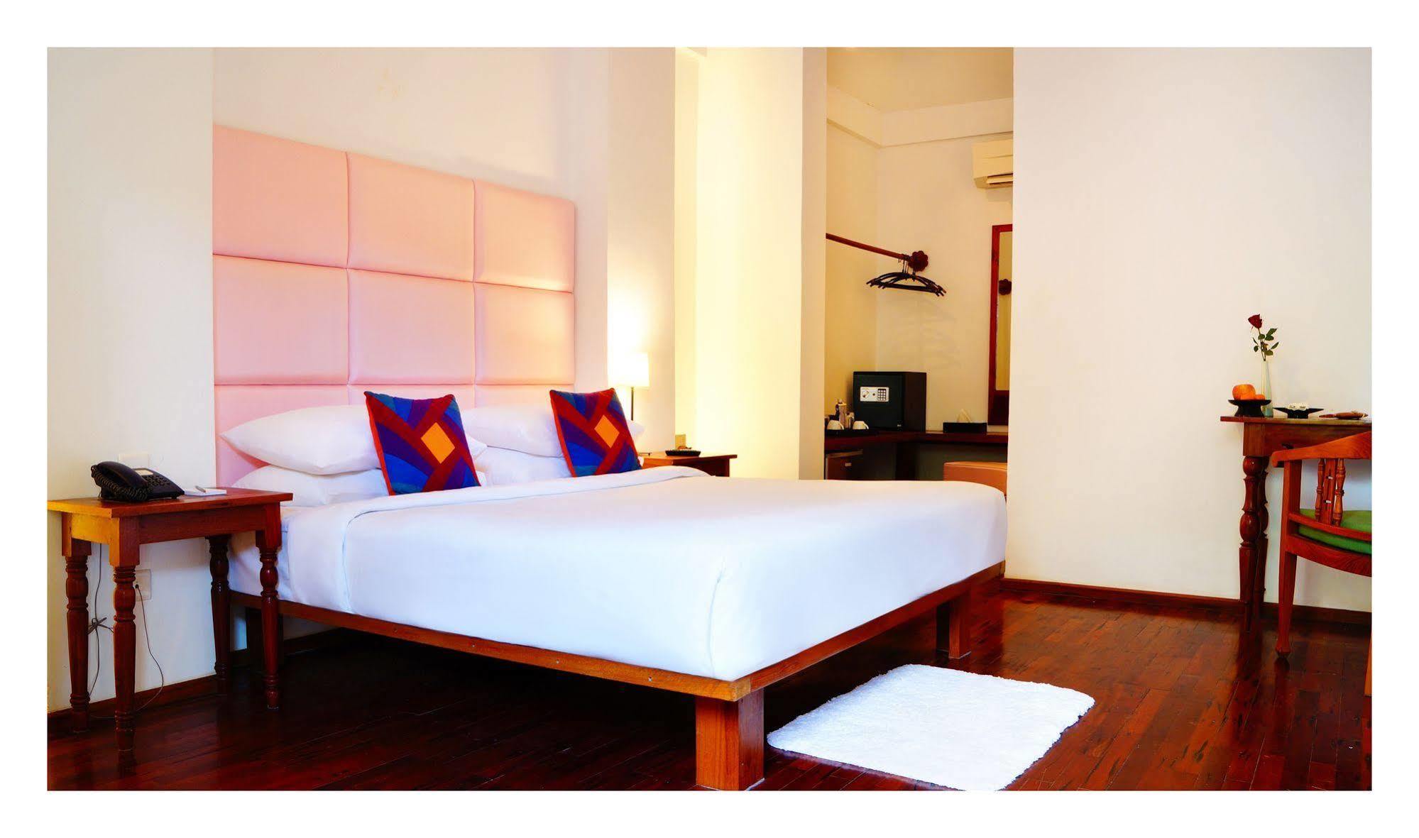 Oasis Hotel Nyaung-U Kültér fotó