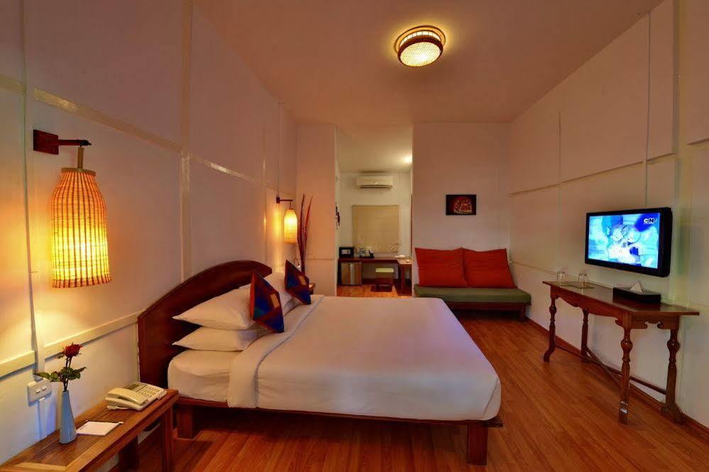 Oasis Hotel Nyaung-U Kültér fotó