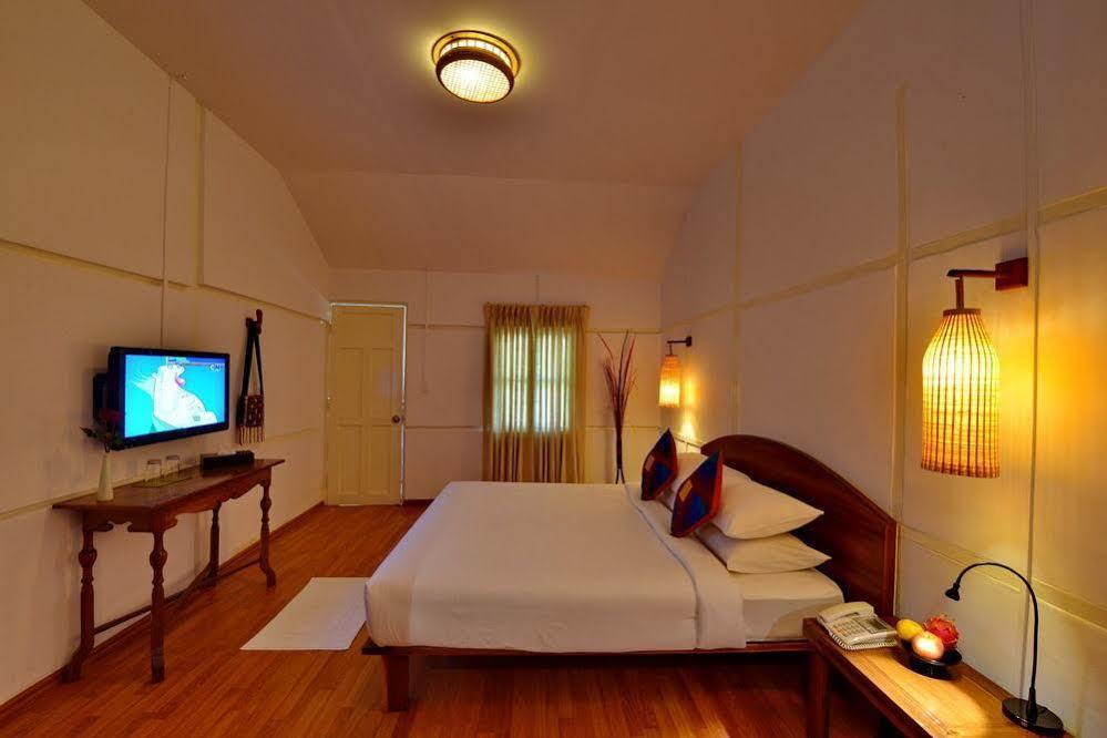 Oasis Hotel Nyaung-U Kültér fotó
